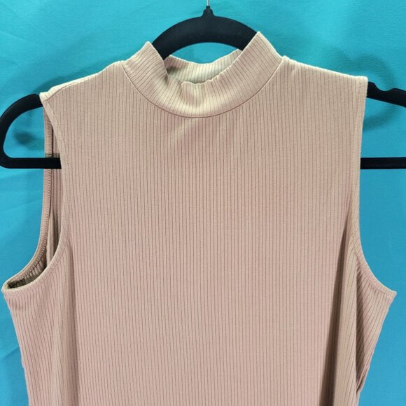 Chicos Ribbed Mock Neck Sleeveless Top Size 0 Beige Womens Casual Chic - Picture 2 of 11